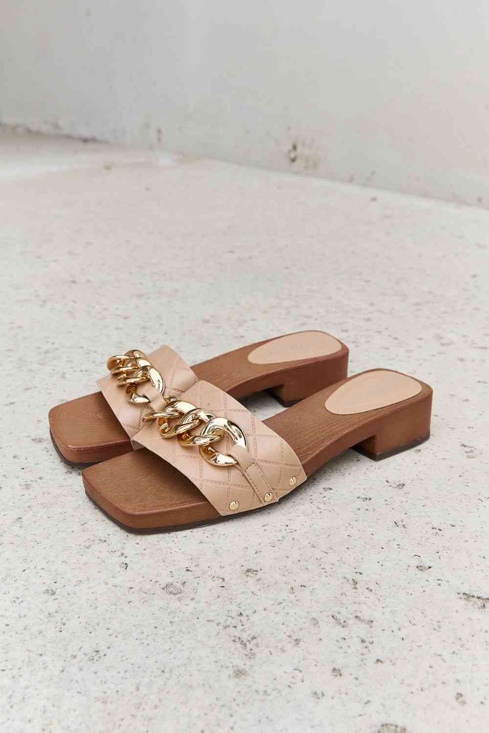 Forever Link Square Toe Chain Detail Clog Sandal in Tan