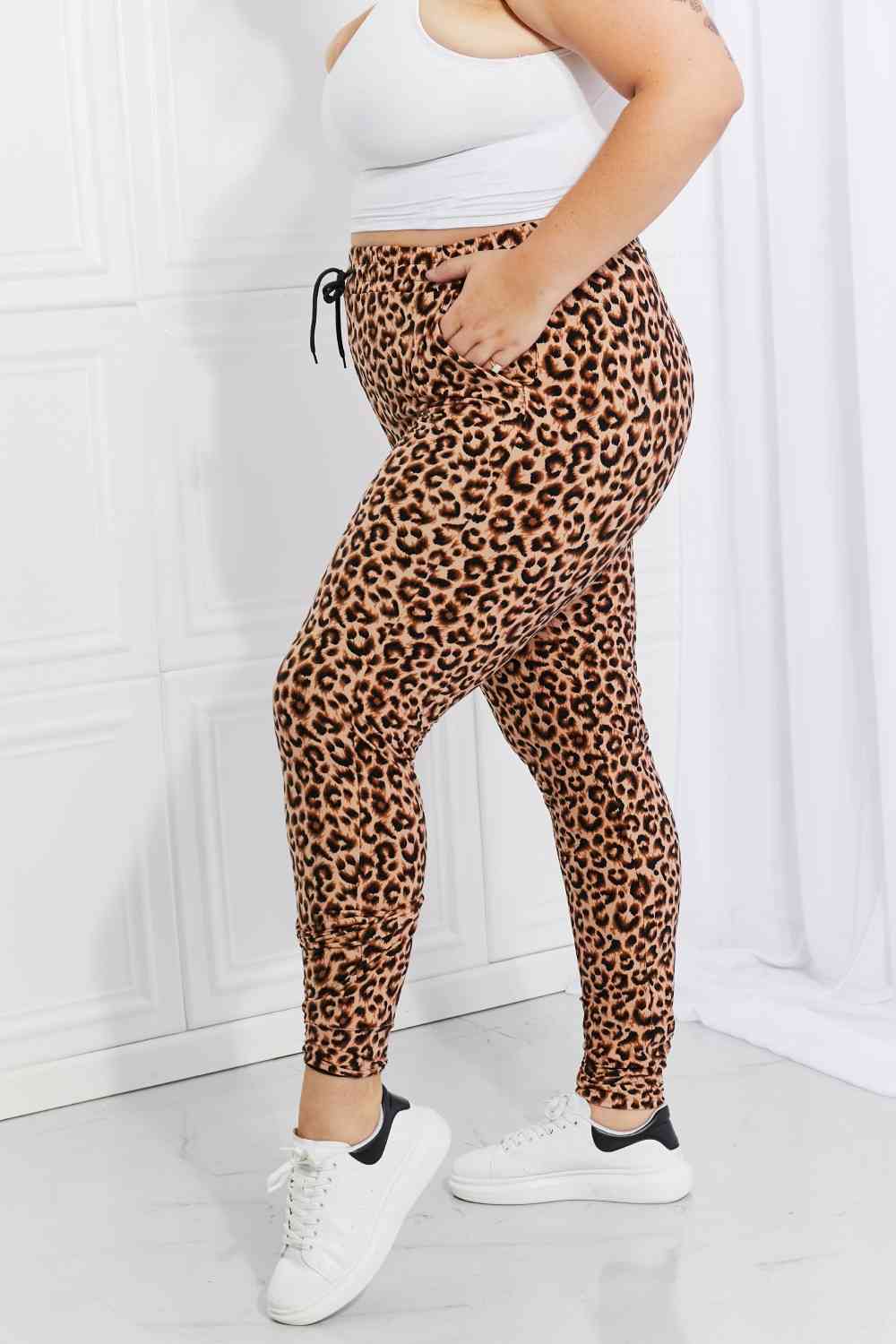 Leggings Depot Full Size Spotted Downtown Leopard Print Joggers